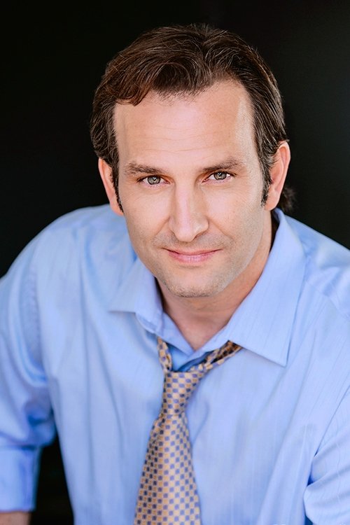 Kevin Sizemore as Rescue Leader (uncredited)