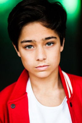 Gabriel Senior as Nicu