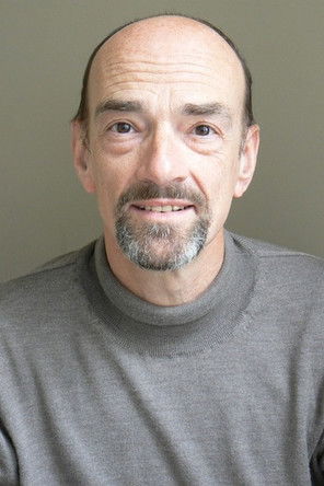 Philippe Caulier as Albert