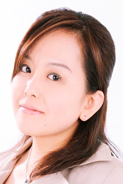 Kaori Nakamura as Holly's Mom (voice)