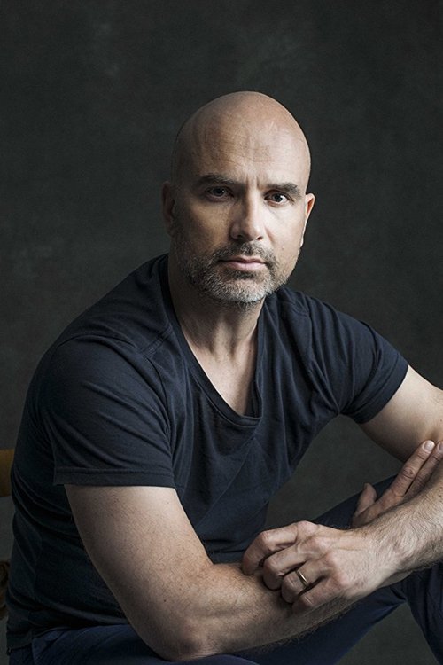 Niklas Gundersen as Jendor (voice)