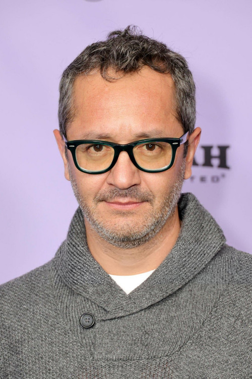 Gonzalo Molina as Alfredo