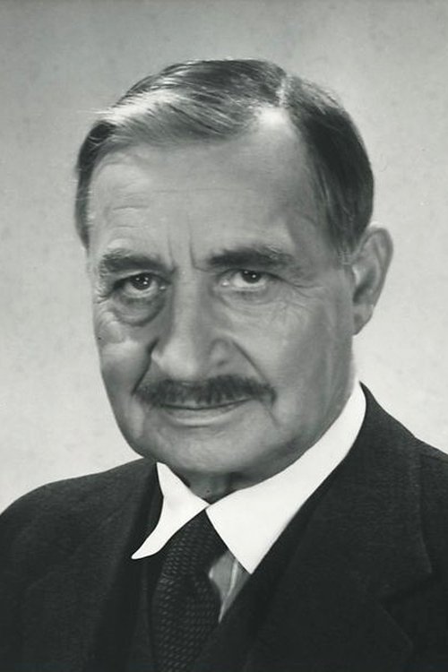 Axel Frische as Kriminalassistent Bloch