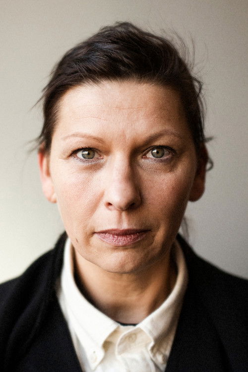 Nele Rosetz as Gerichtsmedizinerin Dr. Nina Jaeger