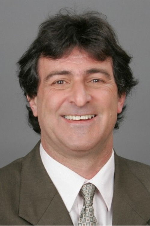 Mario Kempes as Self