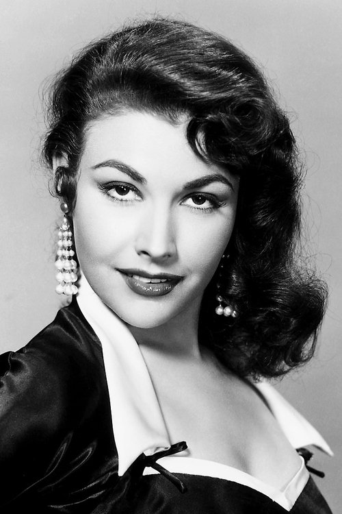 Mara Corday as Stephanie 'Steve' Clayton