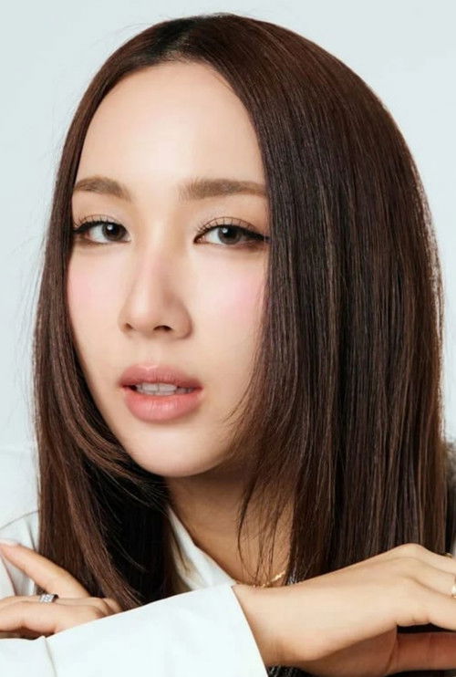 Sarunchana Apisamaimongkol as Keng