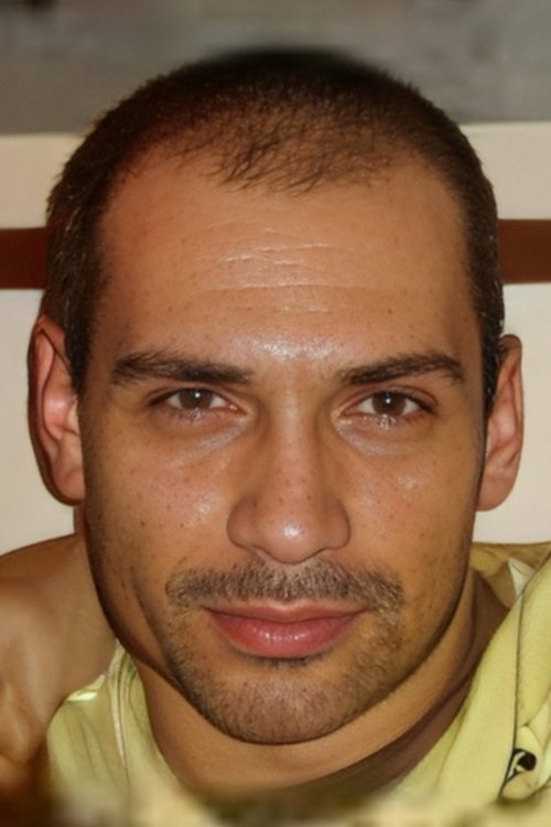 Deniz Atamtürk as Arif/Fulya