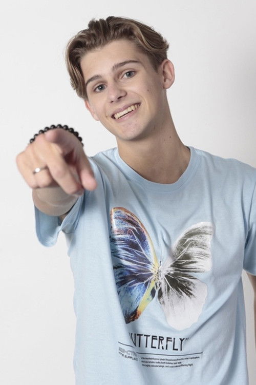 Dario De Vries as Self