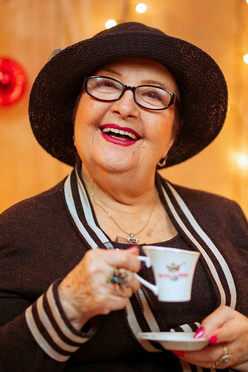 Leze Qena as Antigona Hoxha