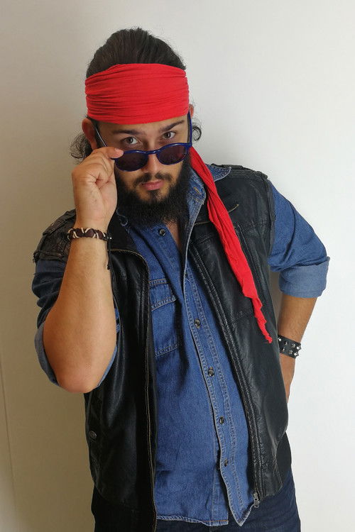 Dariusch Tabatabaei as Dariusch Tabatabaei