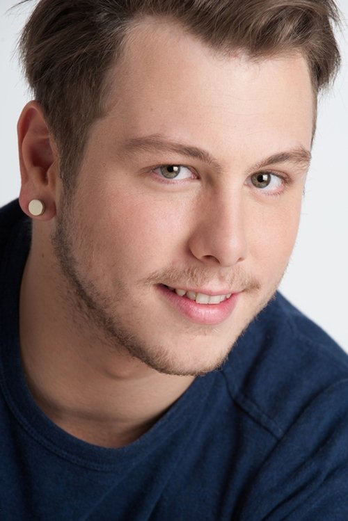 Maxim St-Amant as Guillaume (le premier amoureux)