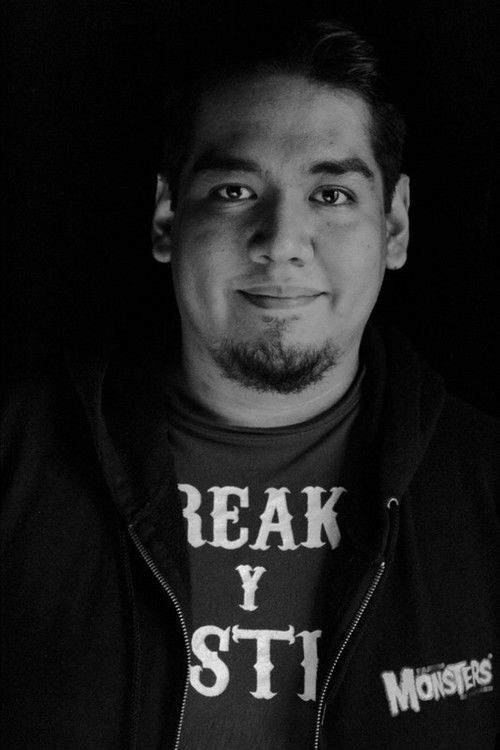 Carlos Alberto González Vega as Extra