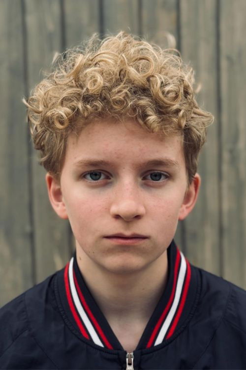 Bruno Saurén as Pierre