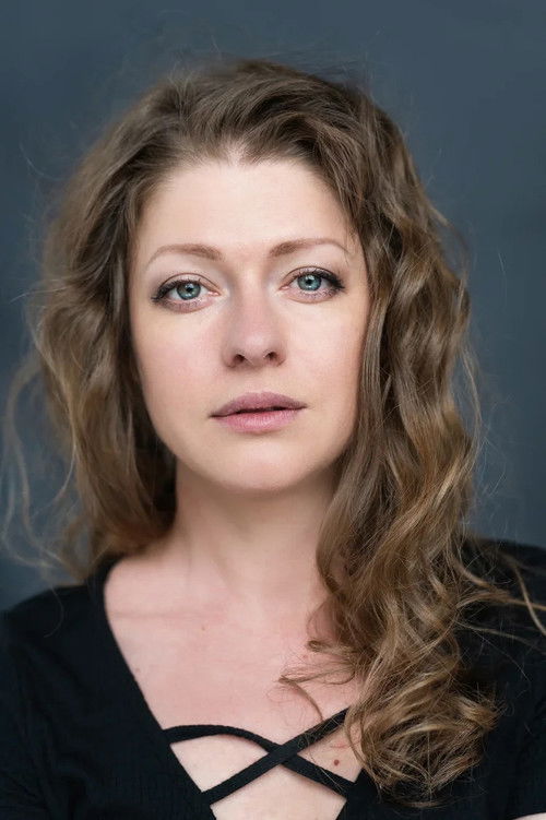 Antonina Komissarova as Александра Елецкая