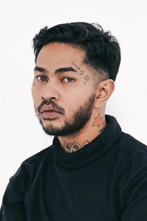 Onadio Leonardo as Dirga