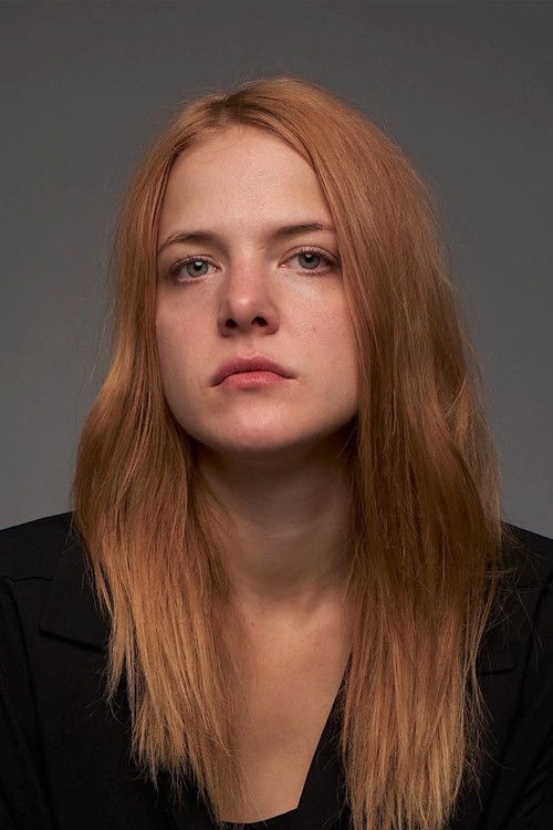 Rea Lest-Liik as Emergency Room Receptionist