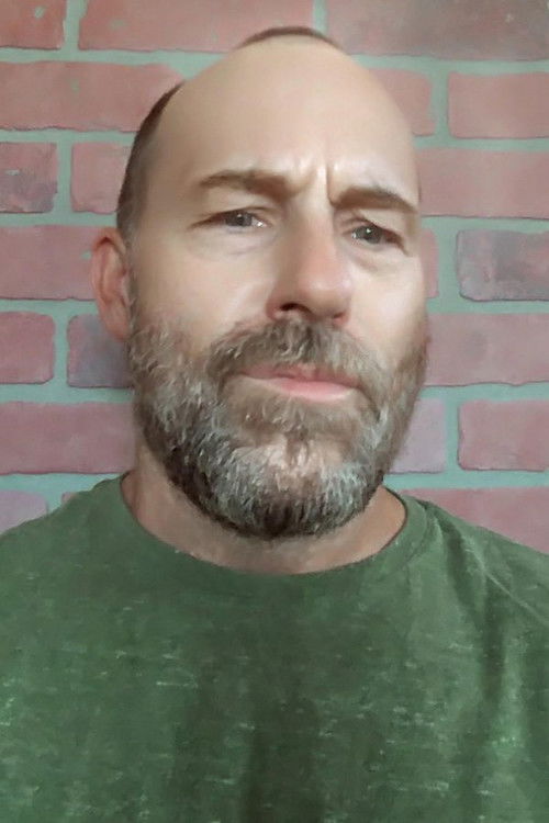 Kent Richards as Officer Lucas