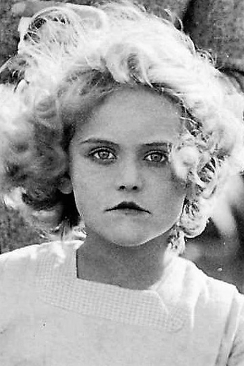 Nancy Caswell as Barbara Trent