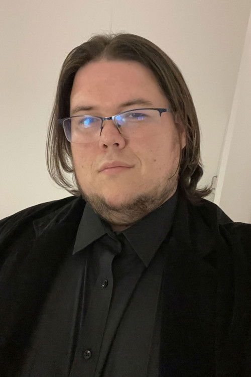 Marek Walczyk as Mr. X