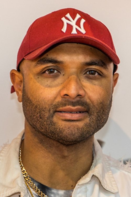 Denzel von Deira as Barguy