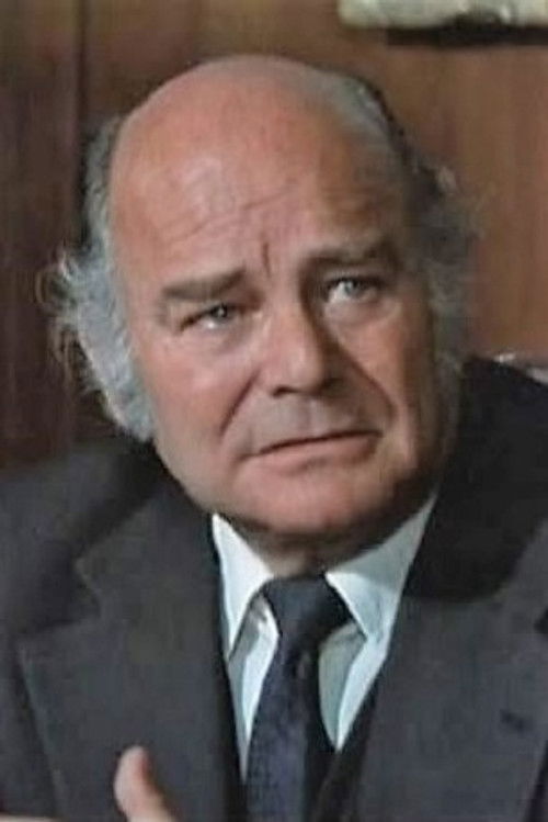 Florencio Calpe as Director Banca Catalana