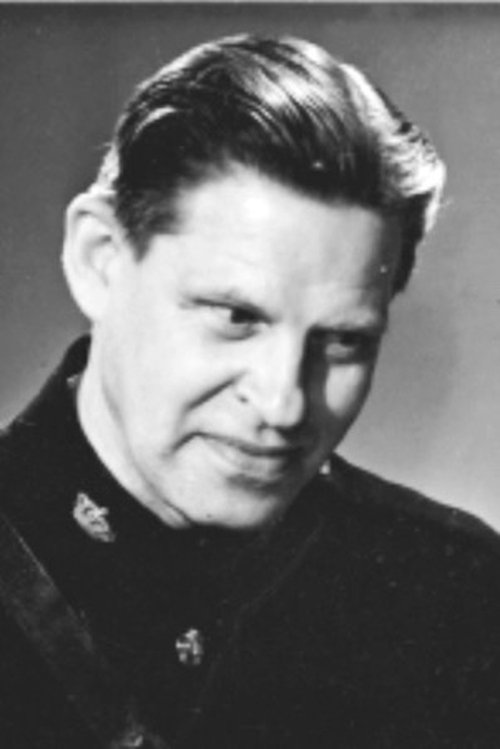 Frithiof Bjärne as Border Officer (uncredited)