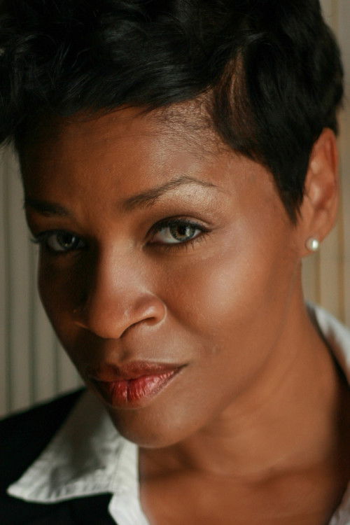 Cassandra Relynn as Felicia Ankrah