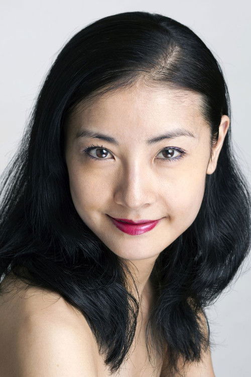 Yuan Yuan Tan as Dancer