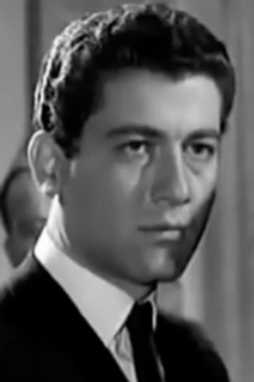 Giannis Kasdaglis as παπα-Ανδρέας