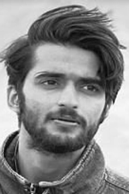 K R  Gokul as Hakkim