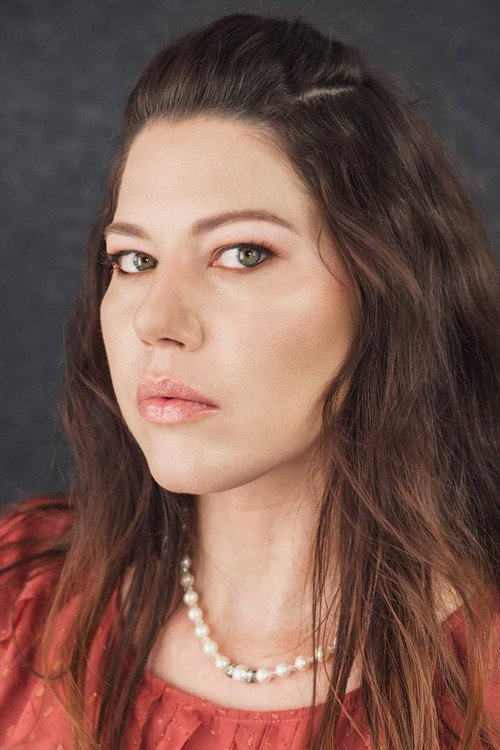 Vada Callisto as El Whetta Loca