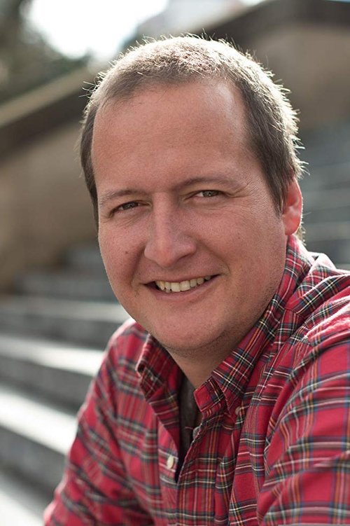 Andrew Martin as Officer Bradford