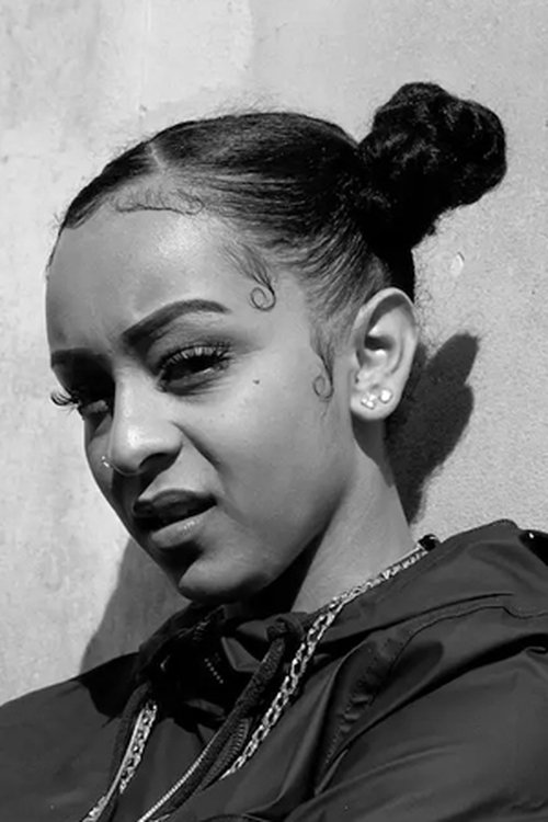 Paige Meade as Chantelle