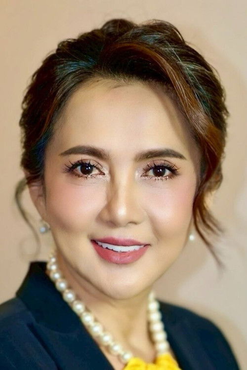 Issariya Maraisi as Mae Iet