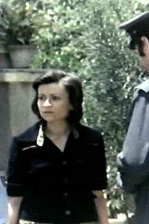 Inas Bakr as الممرضه ناديه عبدالهادي