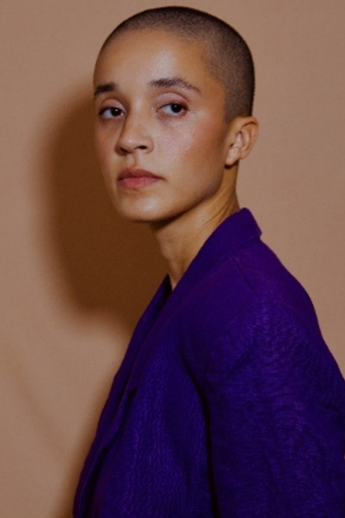 Larissa Lisboa as Herself