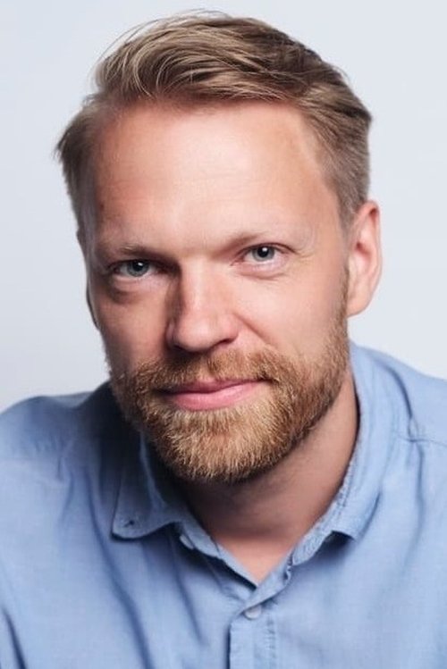 Mihkel Kabel as Actor