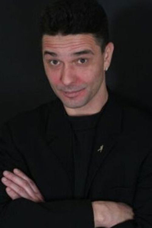 Grzegorz Klein as grabarz, gwałciciel kochanki nauczyciela