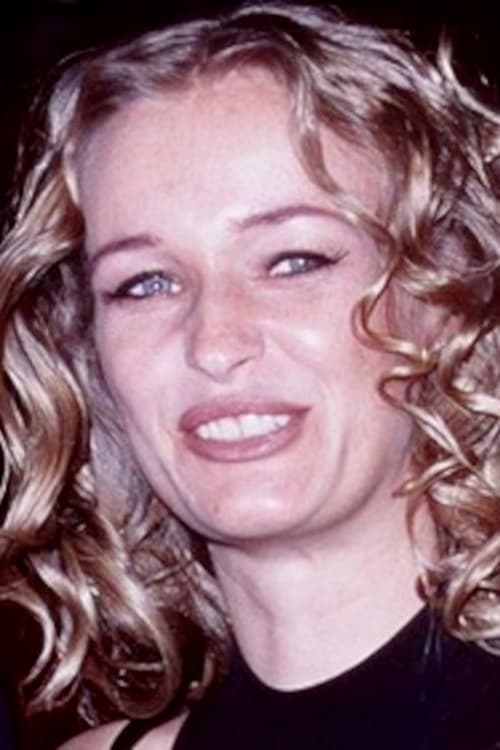 Camilla Overbye Roos as Toni Cutter