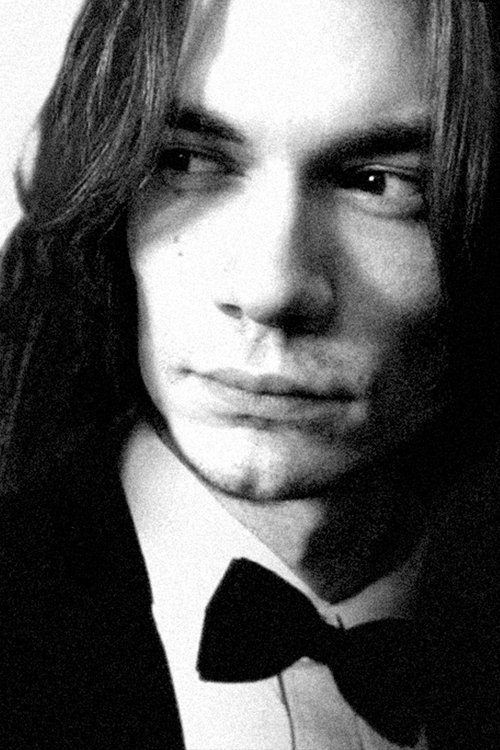 Thomas Delcarpio as Charles Manson