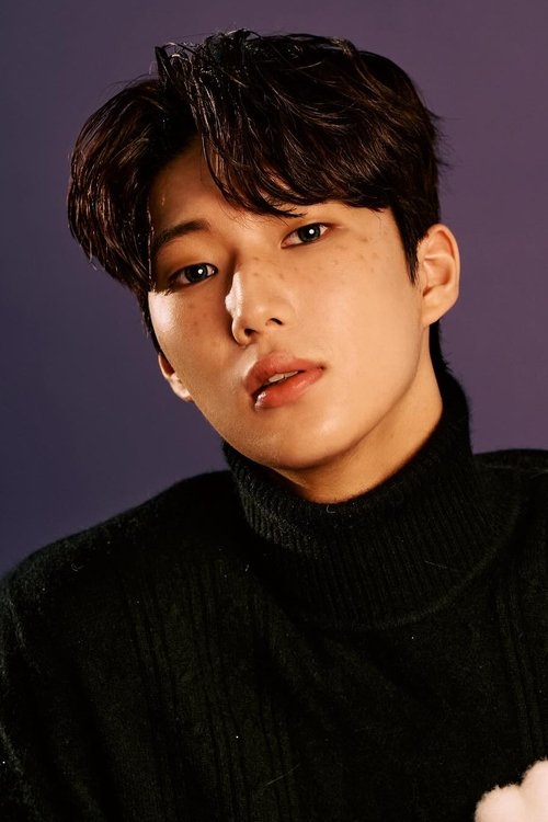 Kim Yun as Jiang Shaopeng