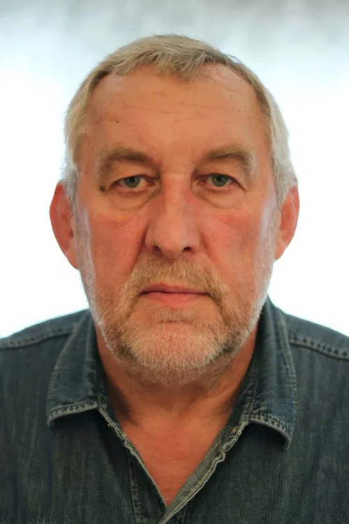 Petr Drozda as Salem Jones