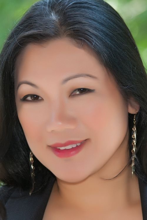 Nguyen Stanton as Stephanie Lee