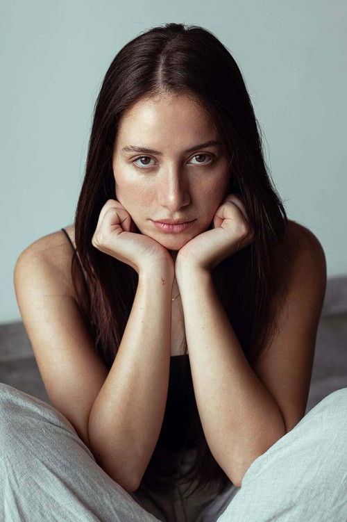 Oumaima Hamrouni as Yamina