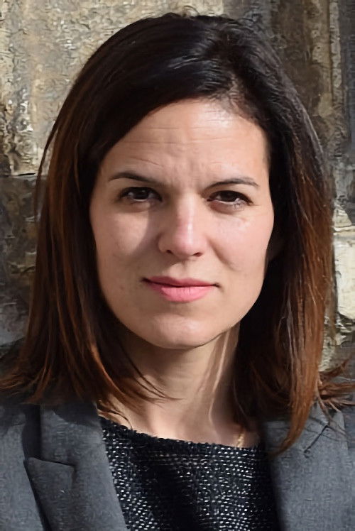 Victòria Aragonés as Maria