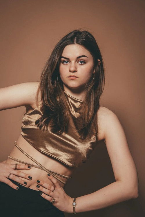 Loïs Beekhuizen as Jenny (12)