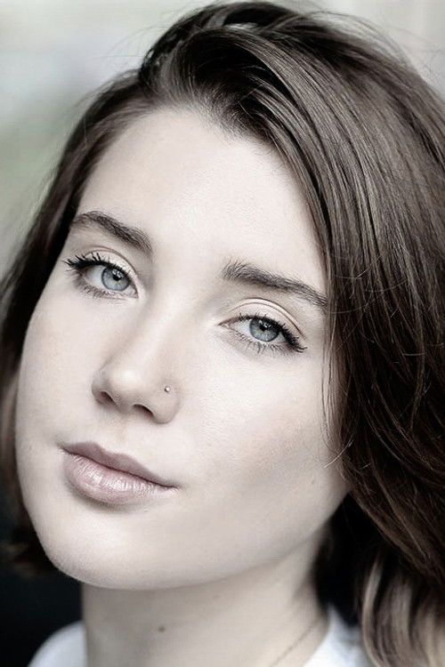 Gaia Wise as Young Barb