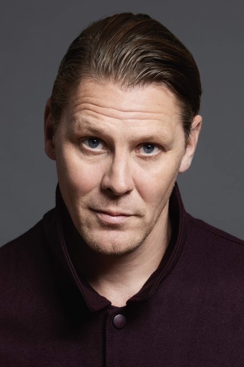 Gijs Naber as Marc Goudemondt