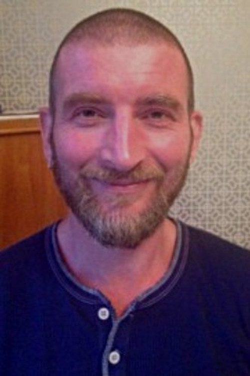 Ole Romsdal as Tønder